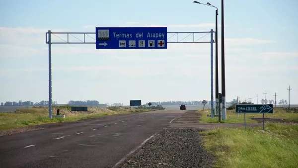 L_130517_arapey-acceso-camino-gaudin