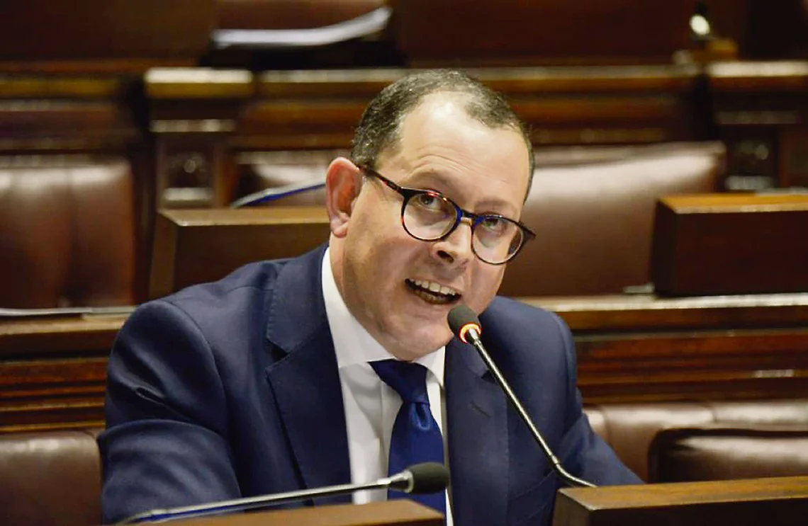 PERONE EJECUTIVO