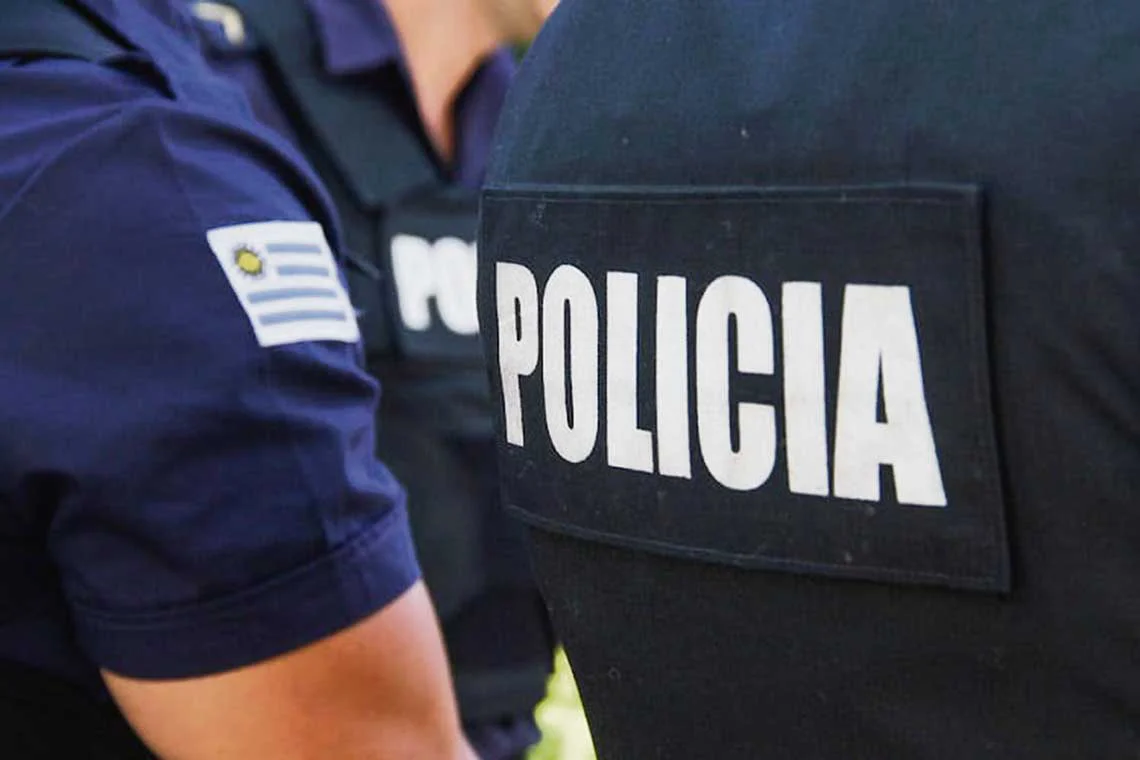 POLICIA