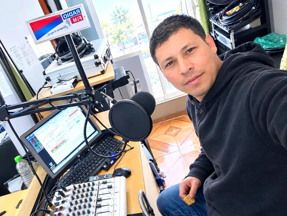 RADIO ARIES FM