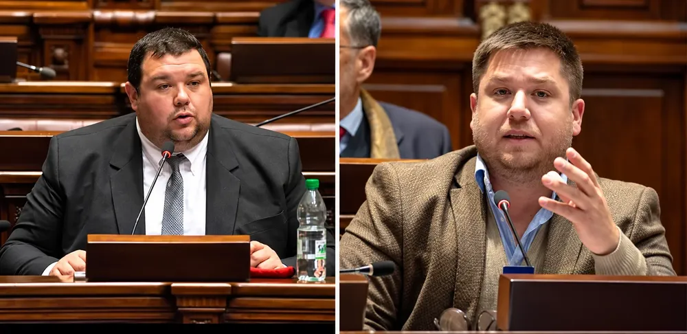 Diptych de discursos parlamentarios