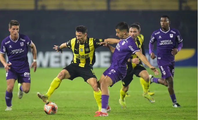 Peñarol y defensor