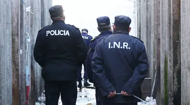 POLICIA INR