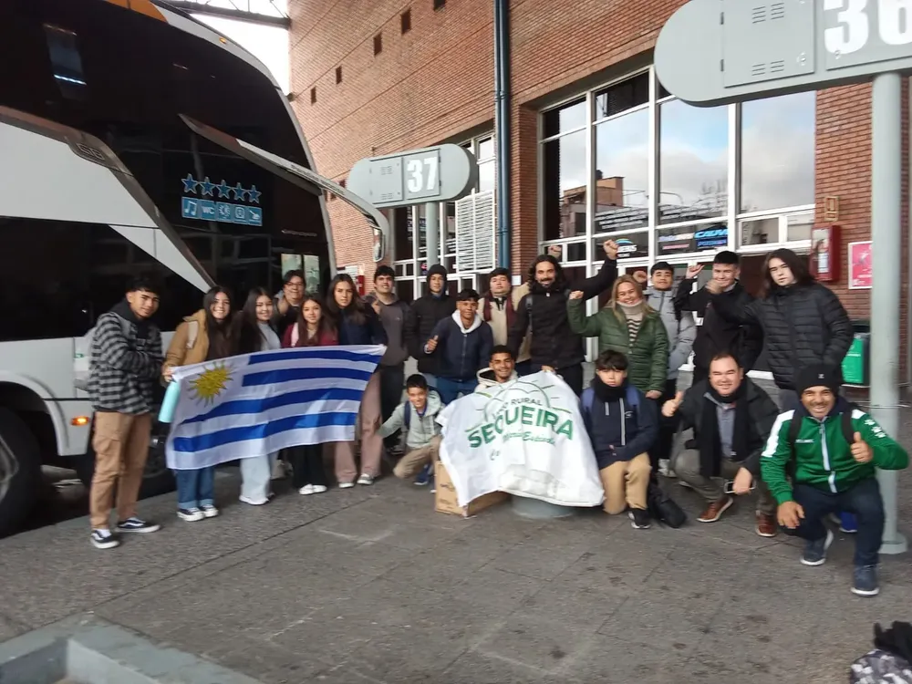 ESTUDIANTES DE SEQUEIRA